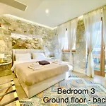 Villa Villasonboard Rock 3 Bed, 3 Bath, Jacuzzi, Seaside