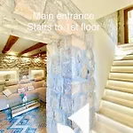 Villasonboard Rock 3 Bed, 3 Bath, Jacuzzi, Seaside Villa Ermioni