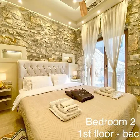 Sea-front Jacuzzi&garden Luxury Rock Villa *