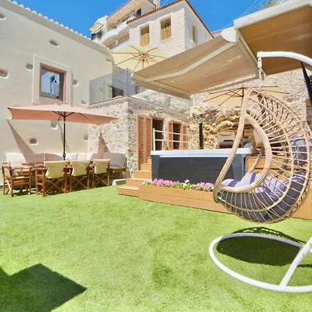 Villasonboard Rock 3 Bed, 3 Bath, Jacuzzi, Seaside Villa Ermioni