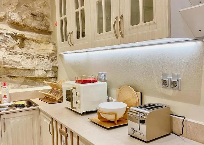 Villa Villasonboard Rock 3 Bed, 3 Bath, Jacuzzi, Seaside