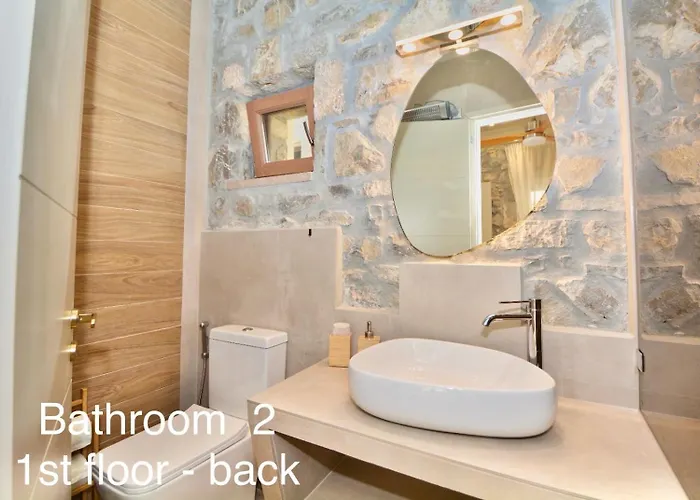 Villasonboard Rock 3 Bed, 3 Bath, Jacuzzi, Seaside Ermioni